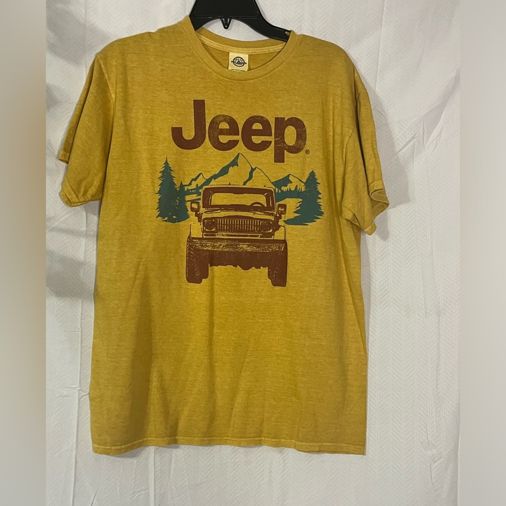 Jeep T-Shirt/ Men’s Mustard Yellow Graphic Tee